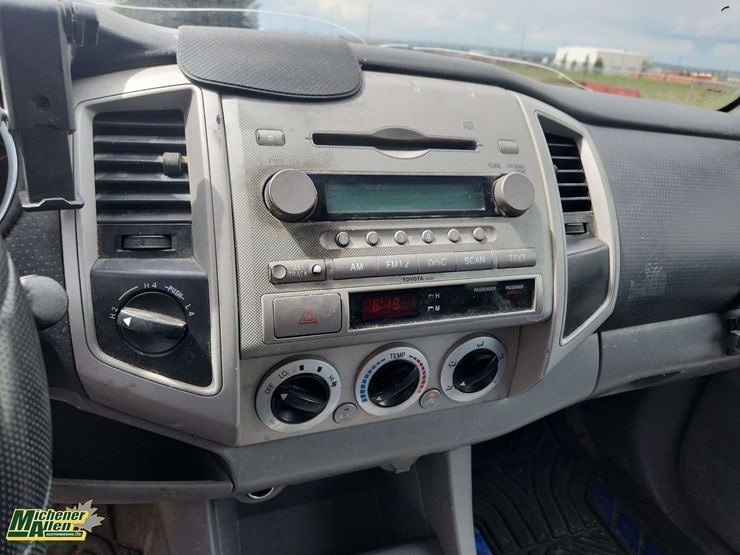 2008-toyota-tacoma-image-39