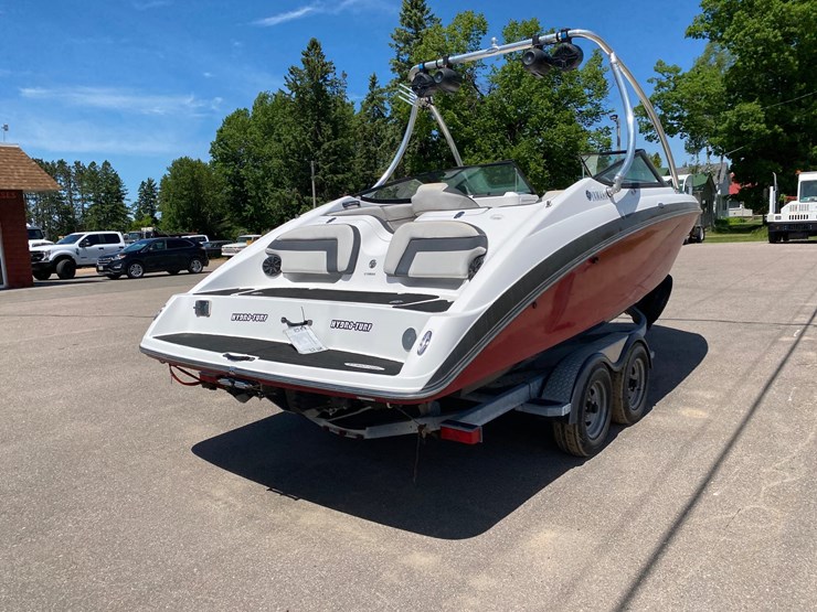 #7032-•-2014-yamaha-212ss-boat-with-trailer-(has-title)-(antigo,-wi)-image-6