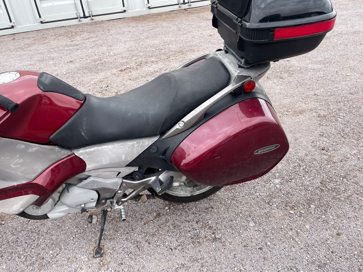 #213-•-2010-honda-touring-(has-a-nm-title)-image-5