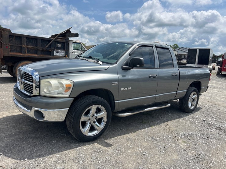2008-dodge-ram-1500-image-1