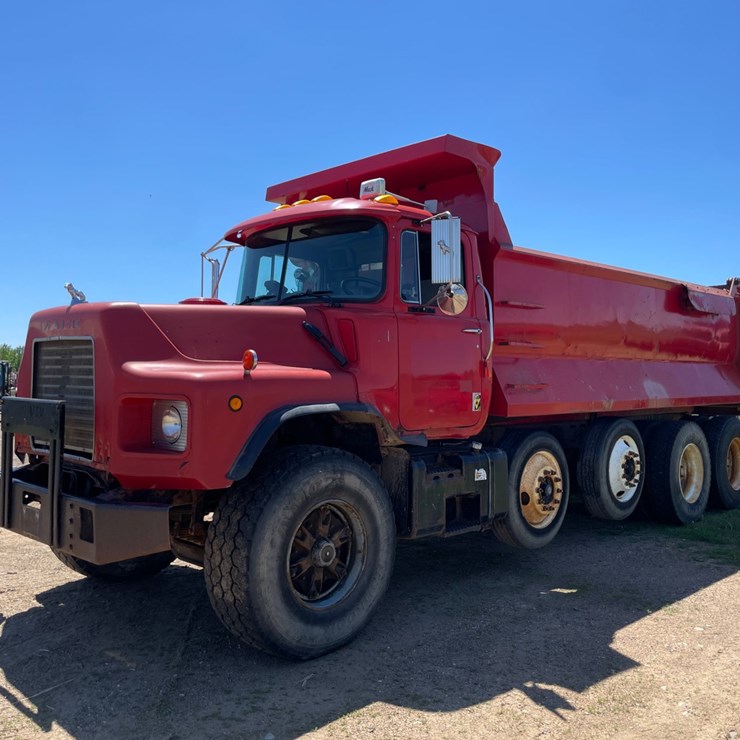 MACK DM688S