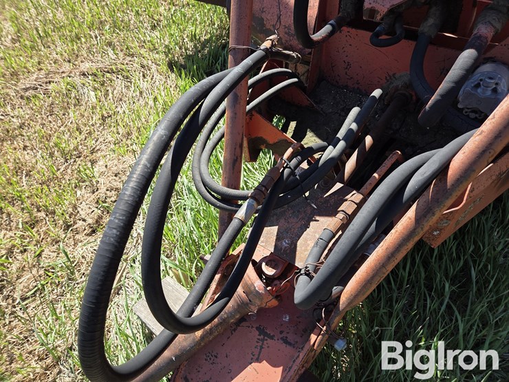 hesston-600-image-11