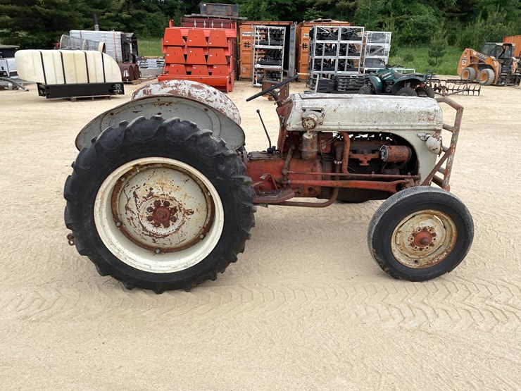 ford-8n-image-4