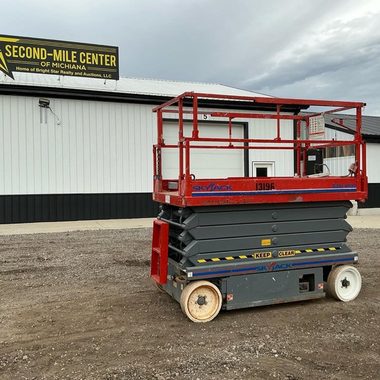 #1306 • 2006 Skyjack SJ4632 Scissor Lift