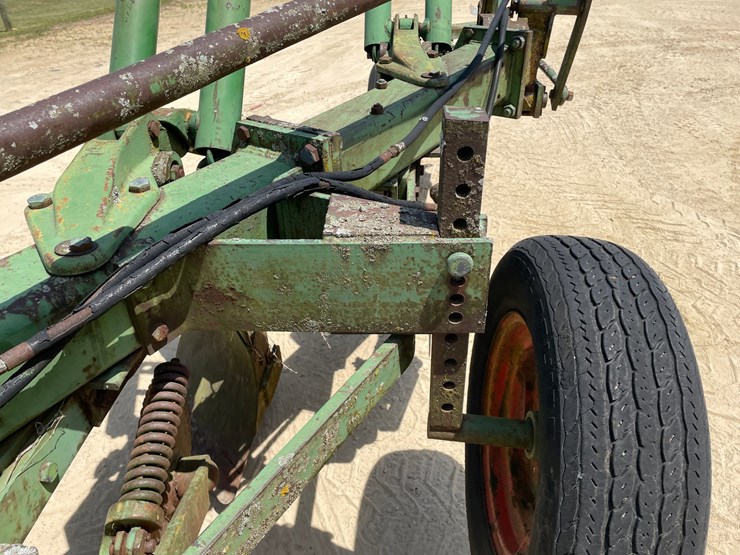 john-deere-2500-image-17