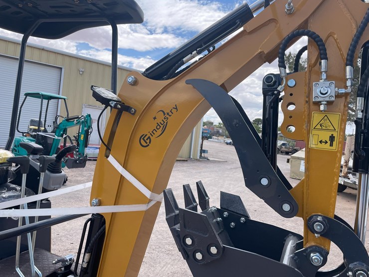 #2663-•-unused-cfg-mini-excavator-image-30