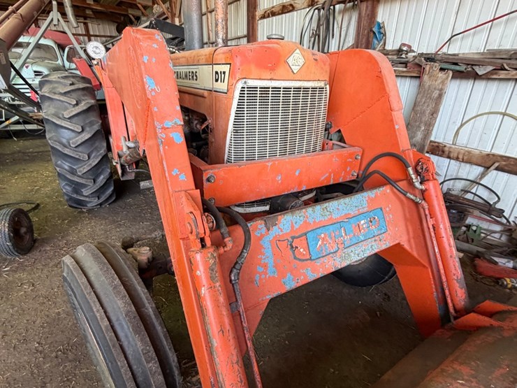 d-17-allis-chalmers-with-loader,-7,654-hrs-image-15