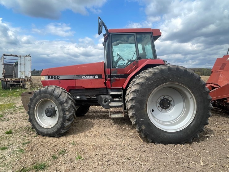 case-ih-8950-image-7