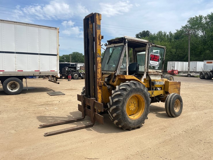 #302-•-liftmaster-rough-terrain-forklift-(boyceville-wi)-image-1