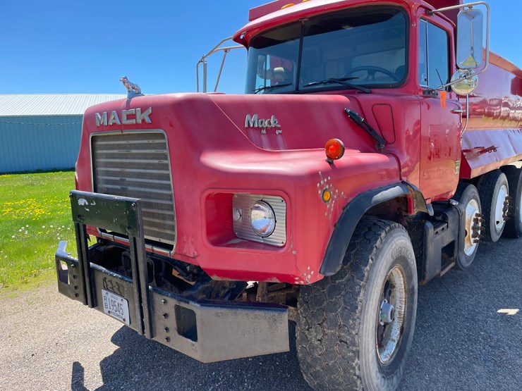 mack-dm688s-image-19
