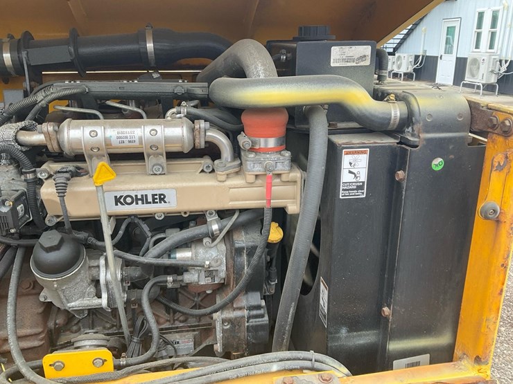 #1353-•-2020-sellick-stm-55k4-forklift-image-23