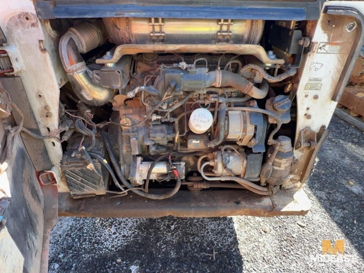 2017-bobcat-t870-image-10