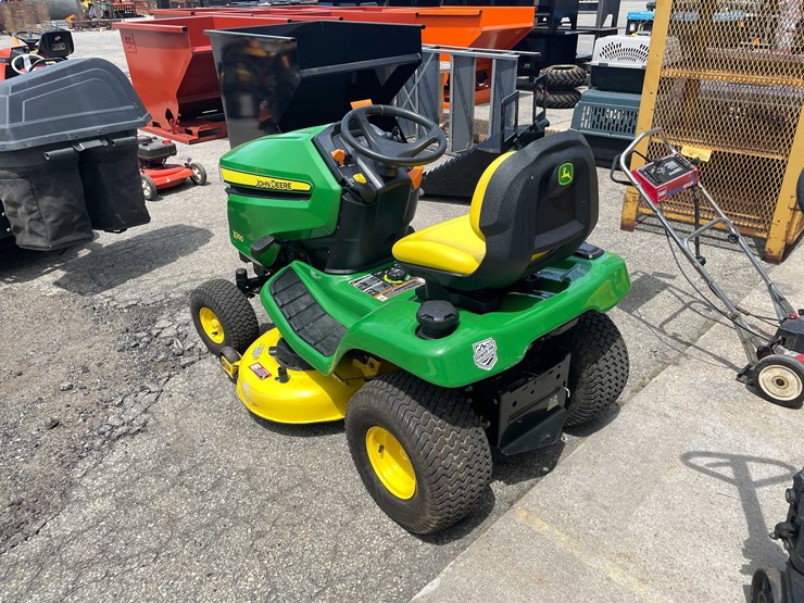 2021-john-deere-x350-image-7