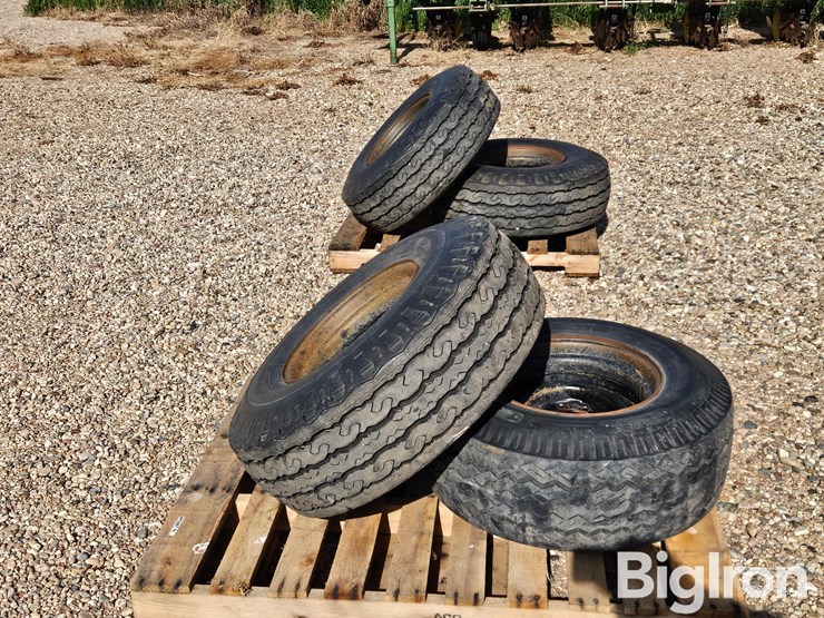 12-16.5lt-tires-on-8-bolt-rims-image-9