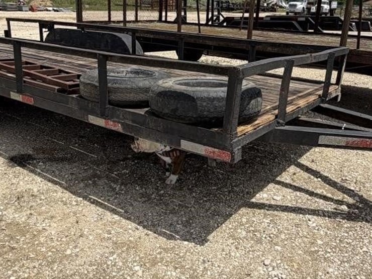 l2---18'-lowboy-trailer-image-3