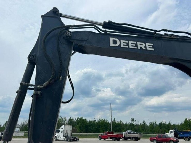 2014-deere-85g-image-50