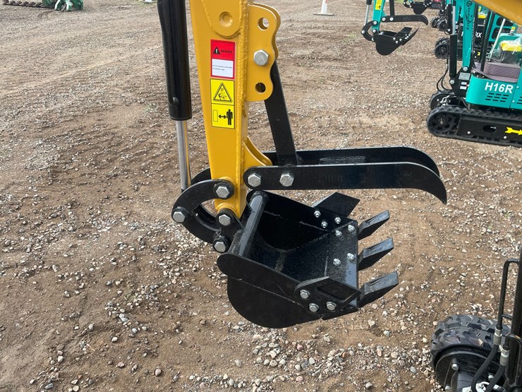 #2037-•-2026-cfg-h13r-mini-excavator-image-20