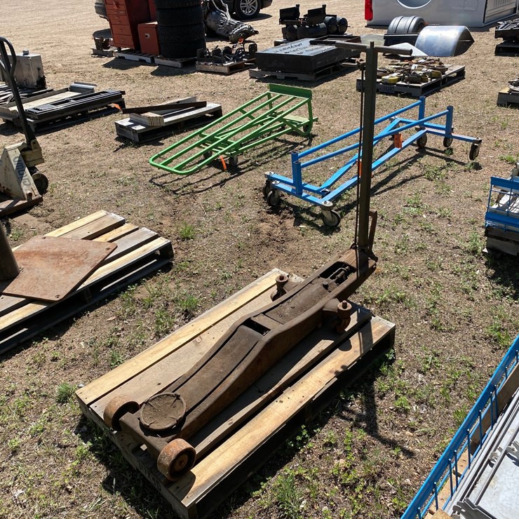 #7500 • Large Shop Jack (Antigo, WI)