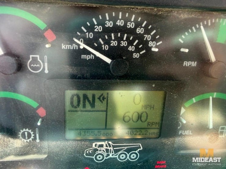 deere-400d-image-37