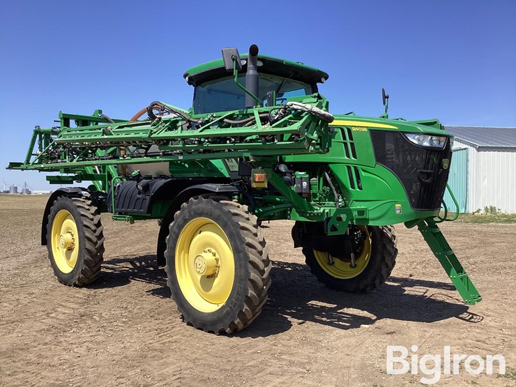 2015-john-deere-r4038-image-3