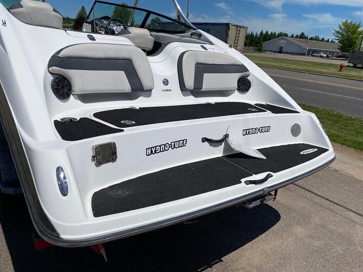 #7032-•-2014-yamaha-212ss-boat-with-trailer-(has-title)-(antigo,-wi)-image-27