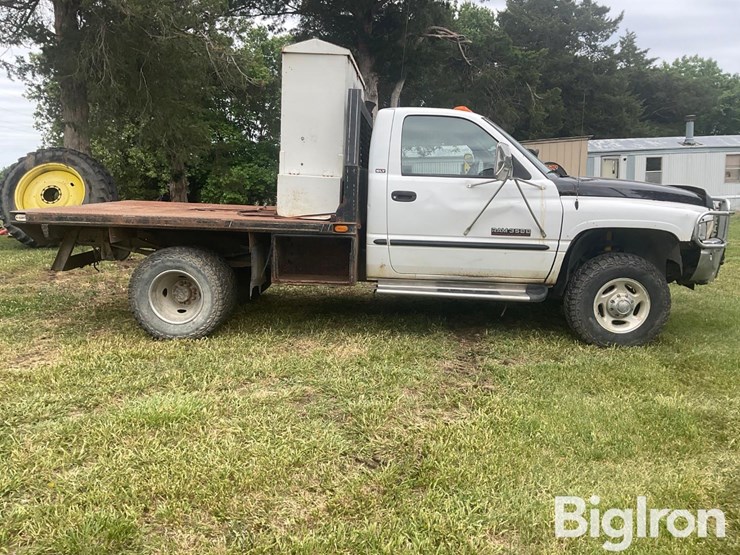 1999-dodge-3500-image-4