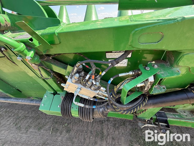 2016-john-deere-612fc-image-10