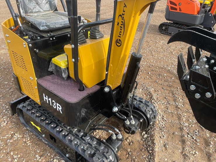 #2036-•-2026-cfg-h13r-mini-excavator-image-9