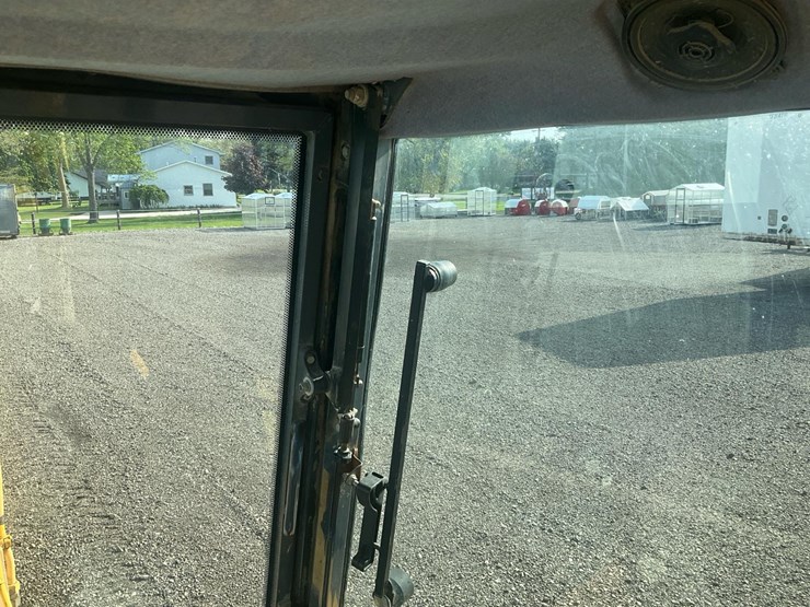 1998-ford-655e-image-49