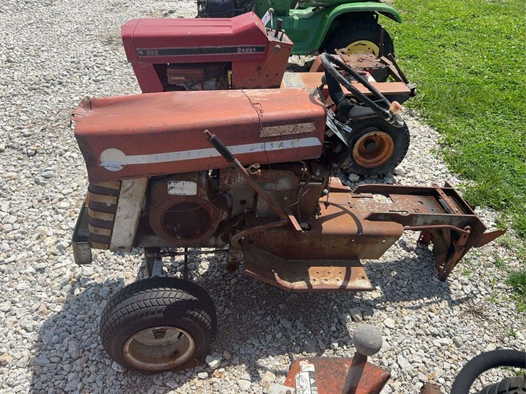 massey-ferguson-12-image-2