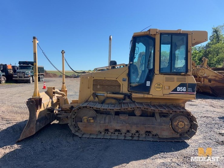 caterpillar-d5g-xl-image-2