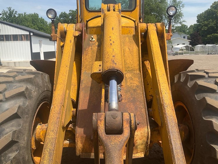 1980-john-deere-644-image-18