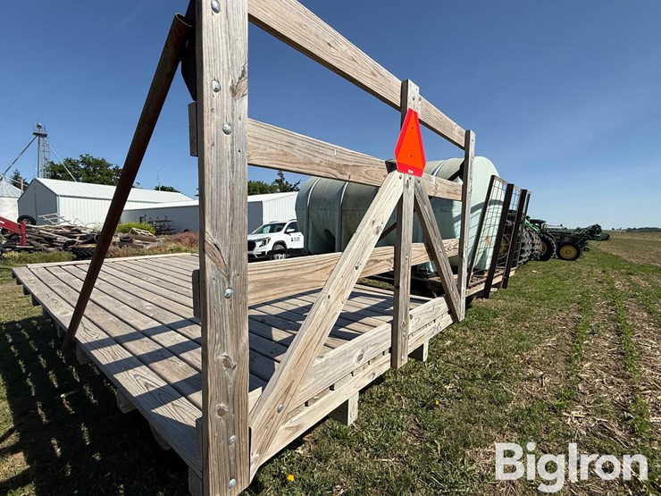 16'-hay-rack-on-john-deere-running-gear-image-6