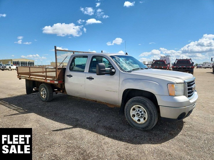 2009-gmc-sierra-3500hd-image-2