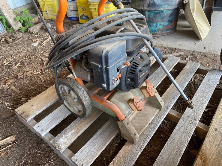 #7072-•-generac-3100-psi-gas-powered-pressure-washer-(deerbrook,-wi)-image-4