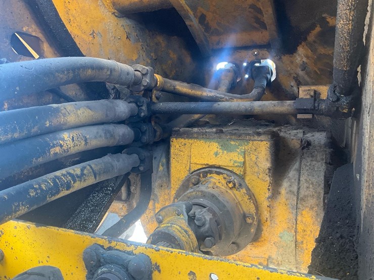 1980-john-deere-644-image-24