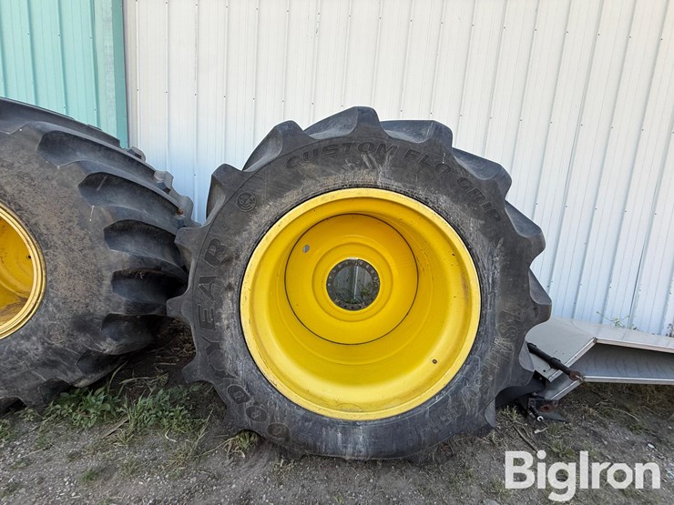 firestone-1250/35r46-lsw-tire-on-titan-rim-image-2