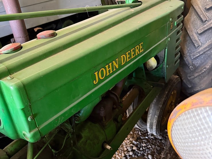 john-deere-h-image-11