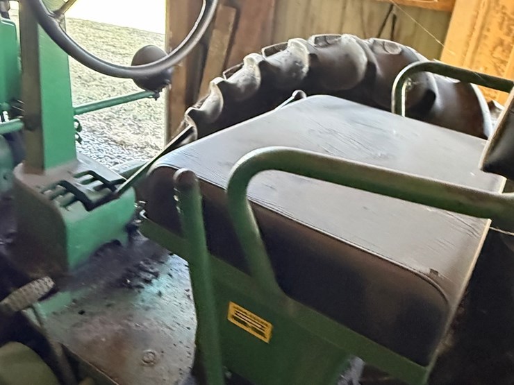 john-deere-b-image-19