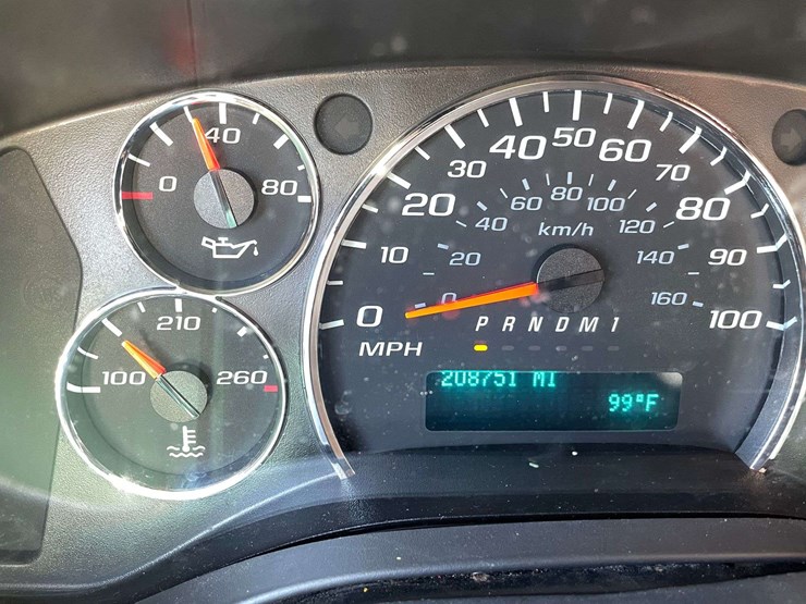 2019-chevrolet-express-3500-image-26
