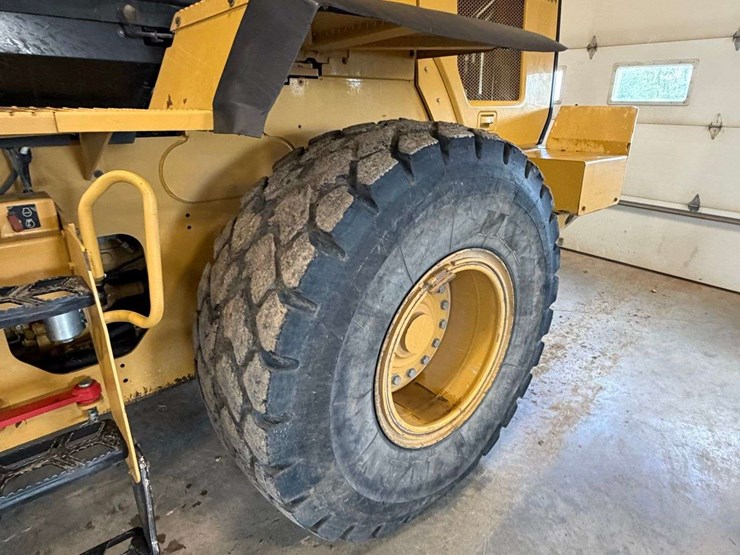 caterpillar-938-image-8
