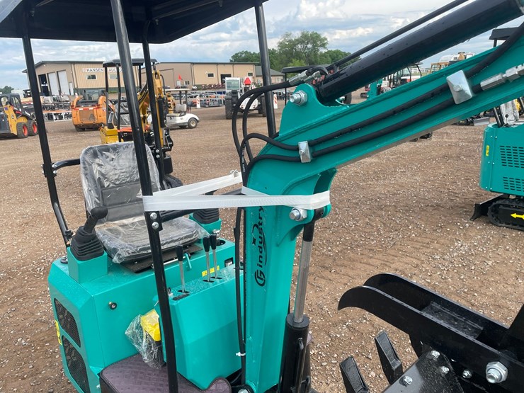 #2022-•-2026-cfg-mh13rx-mini-excavator-image-7
