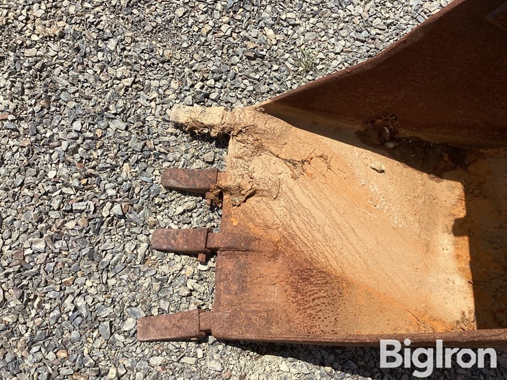 kubota-23"-excavator-bucket-image-12