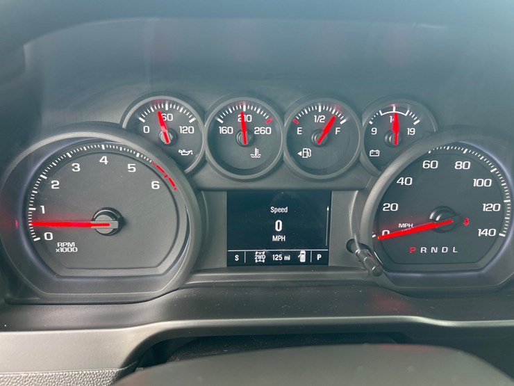 2026-chevrolet-2500hd-image-18
