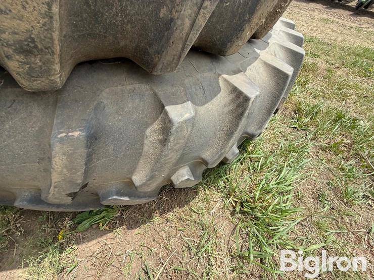 john-deere-8200-image-15