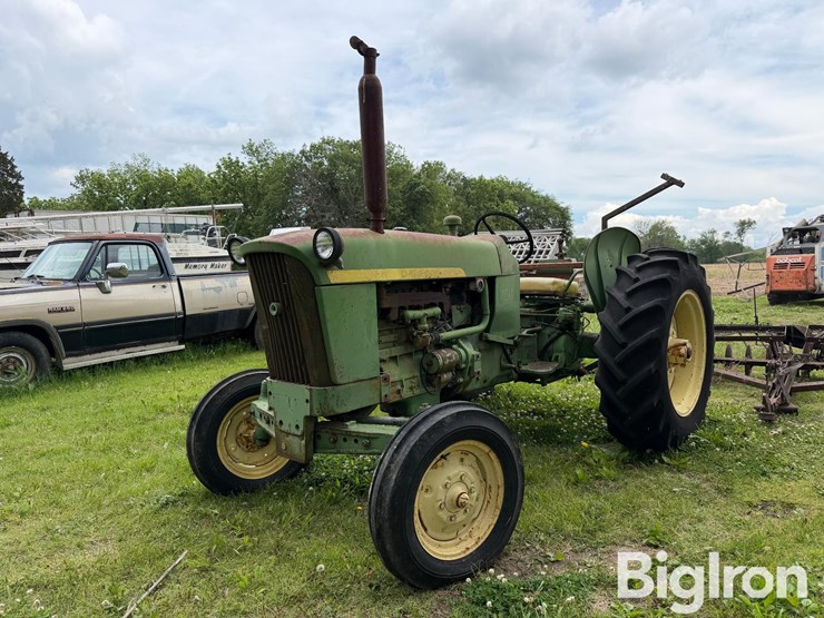 1963-john-deere-1010-image-1