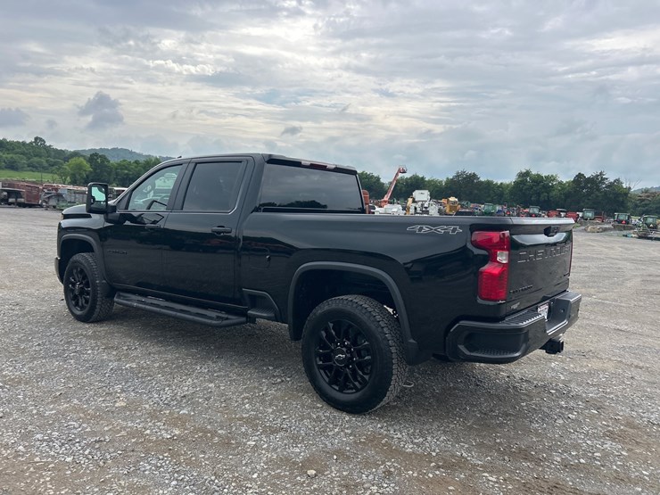 2026-chevrolet-2500hd-image-5