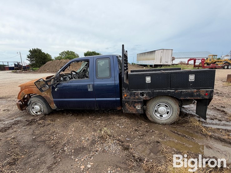 2011-ford-f250-image-8
