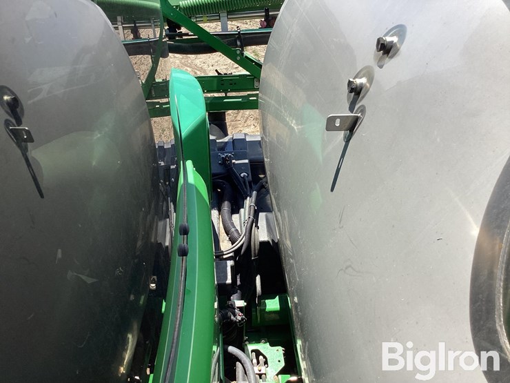 2015-john-deere-r4038-image-9