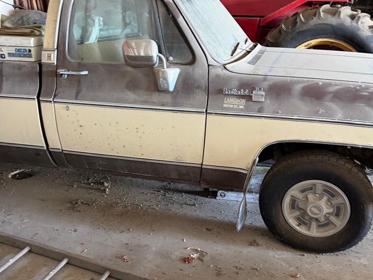 1979-￼chevy-5.7-diesel-half-ton-pickup,-2-wheel-drive,-needs-transmission-work,-shedded,-nice-shape-image-23